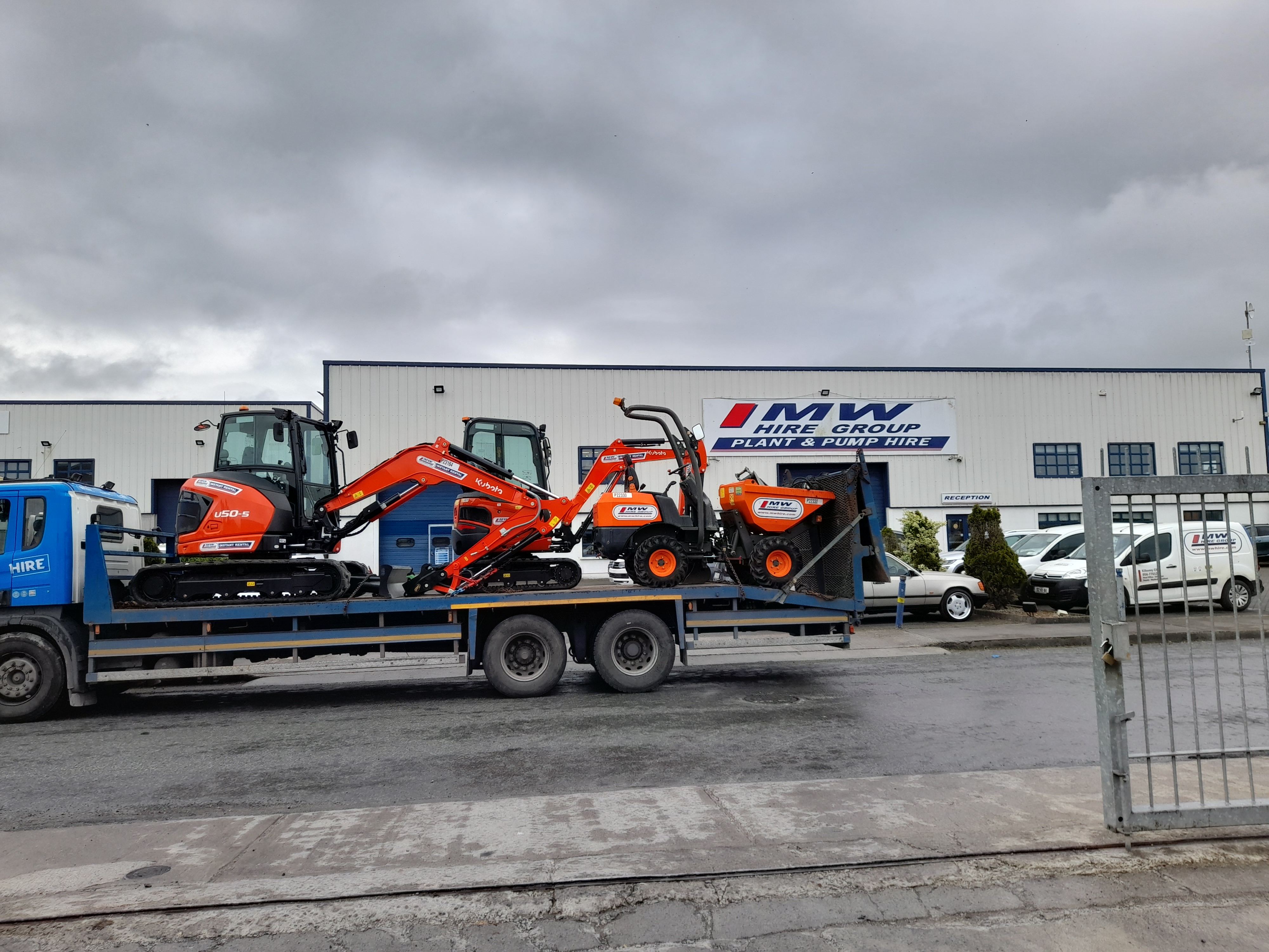 Kubota U50, Kubota KX016 and Aussa 1T Dumper all heading on Hire this morning