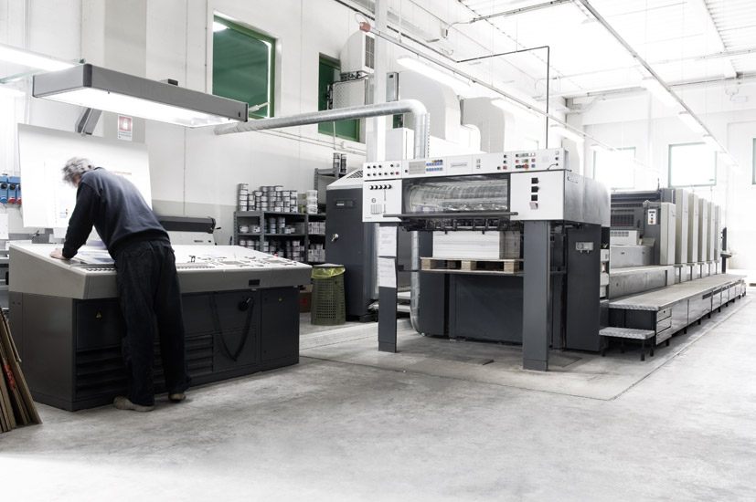 HEIDELBERG CD 102-5+LX acquistata in Francia, venduta in Italia e ora in Kenia