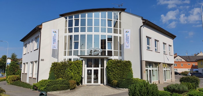 TG TISK in Repubblica Ceca ha acquistato un RMGT 920ST-5 durante il lock down