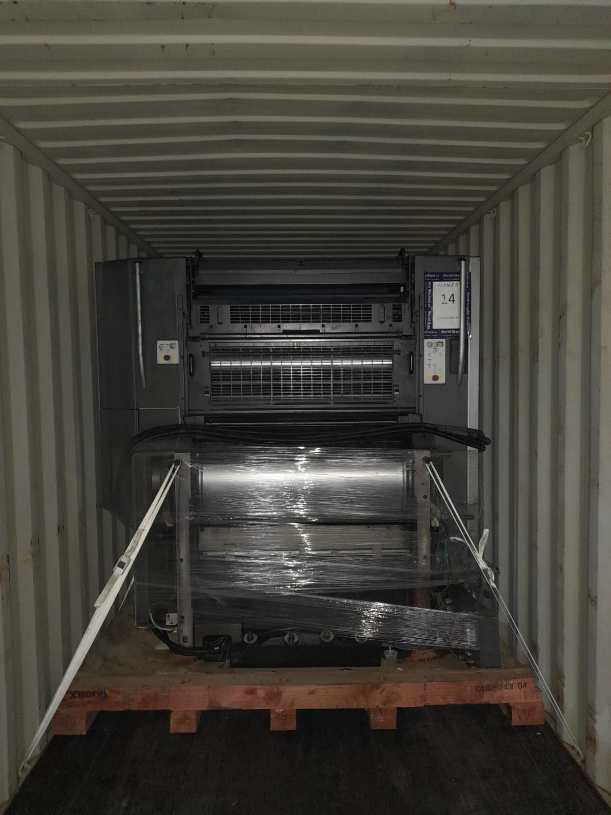 HEIDELBERG CD 102-5 bought in Holland and sold to China