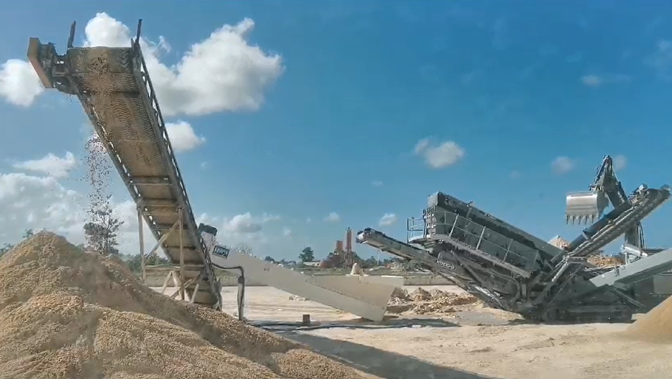 LINTEC ASPHALT BATCH PLANT CSD 1510 WORKING (PLANTA ASFALTO BACHEO LINTEC CSD 1510 EN PRODUCCIO)