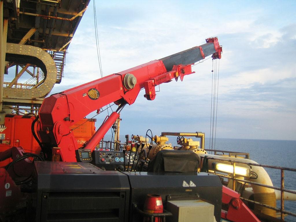 Supporting Offshore Wind Farms: When Mini Spider Cranes Take the Lead