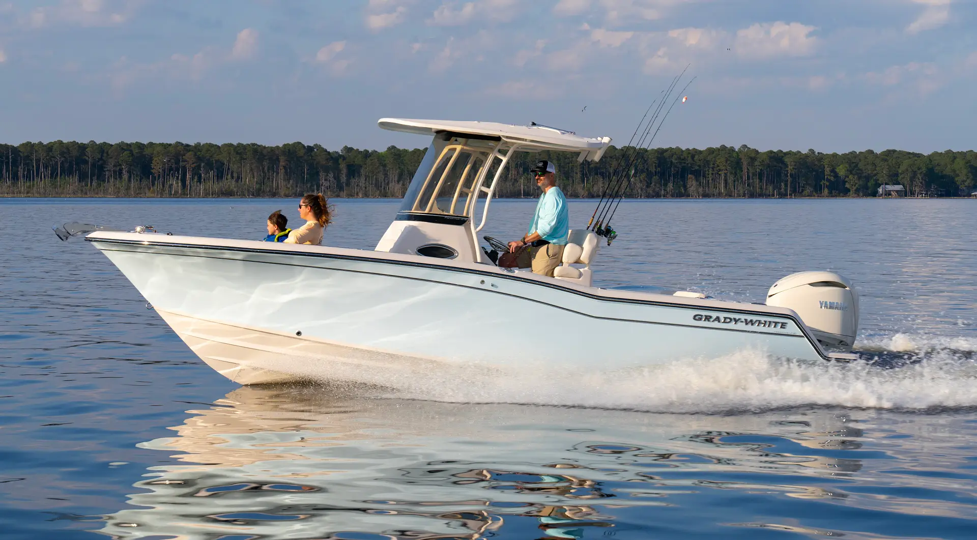 Top 10 Boating Destinations in the Hamptons and Long Island Sound