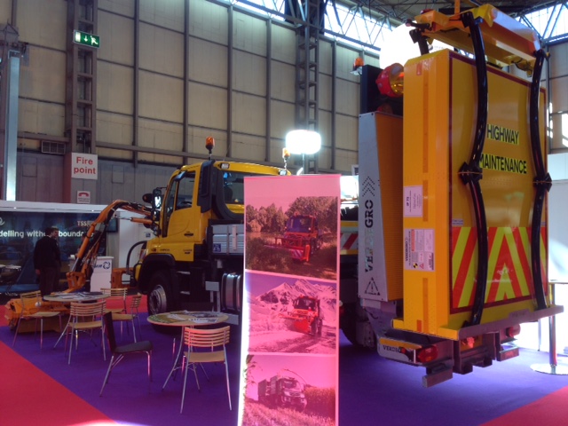 UNIMOG U423 CRASH CUSHION