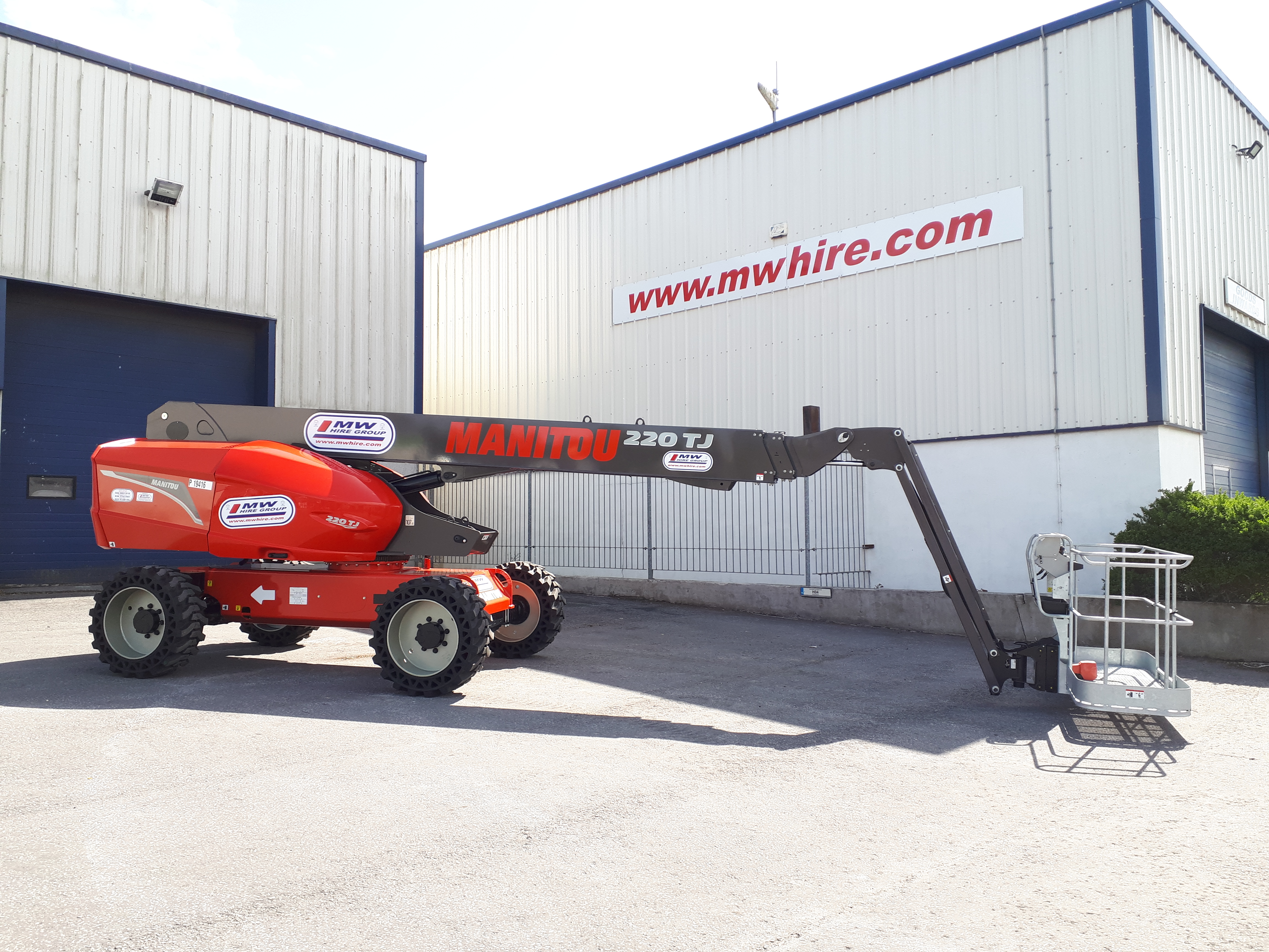 New Manitou 220 TJ – 22 Meter Telescopic Boom lift & Manitou 160 ATJ – 16 meter Articulating Boom Lift stickered and ready for hire! Contact us on 053 8831418