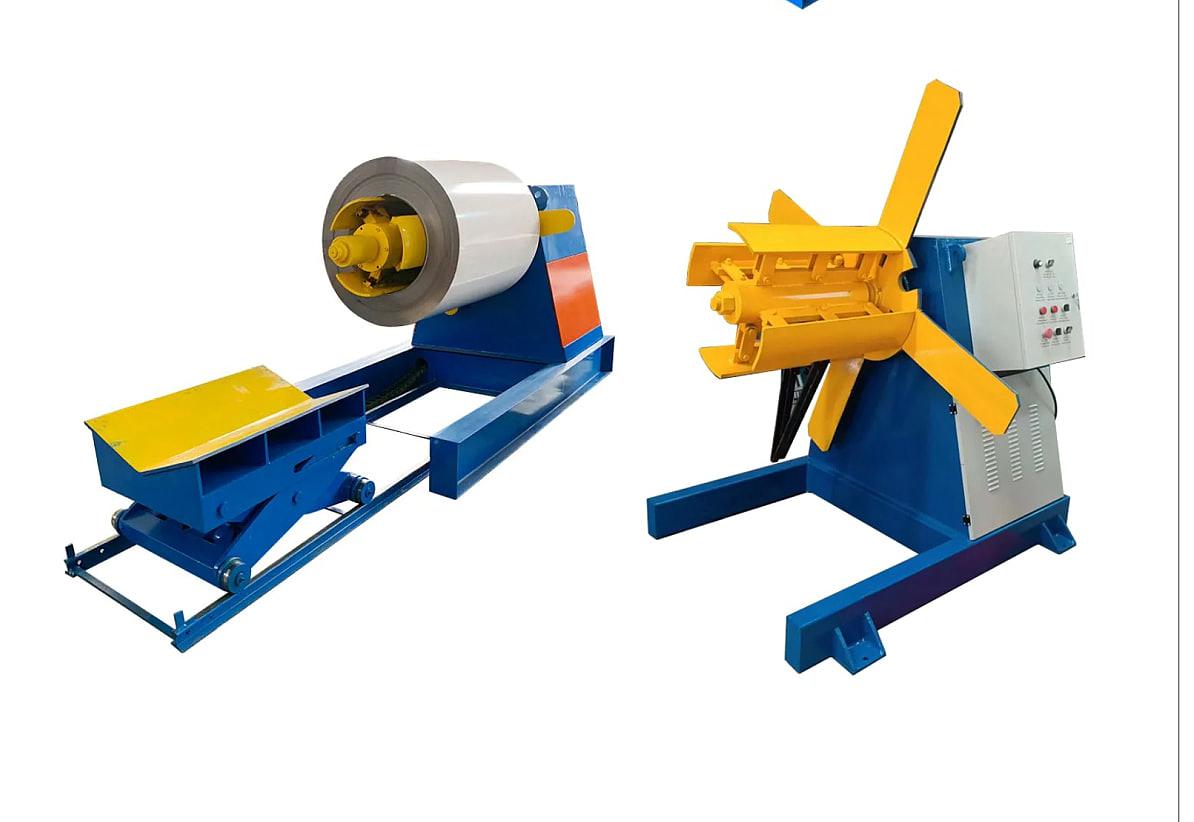 Metal coil bundling machine