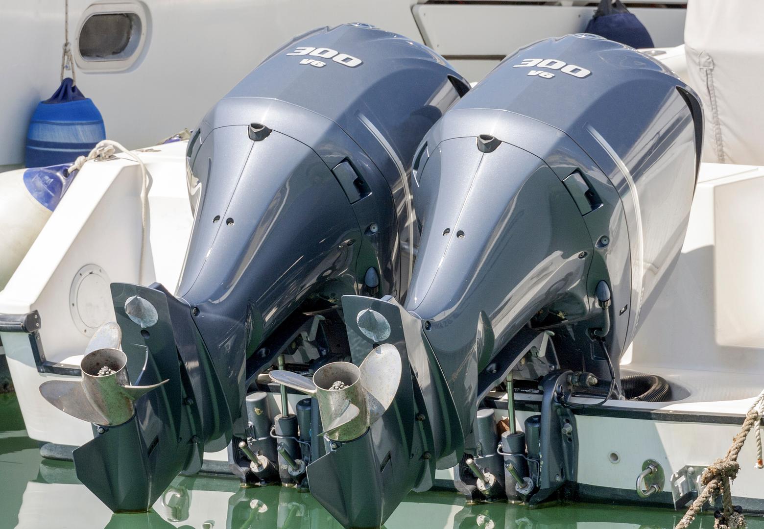Authorized Mercruiser dealer at Atlantic Yacht Haven