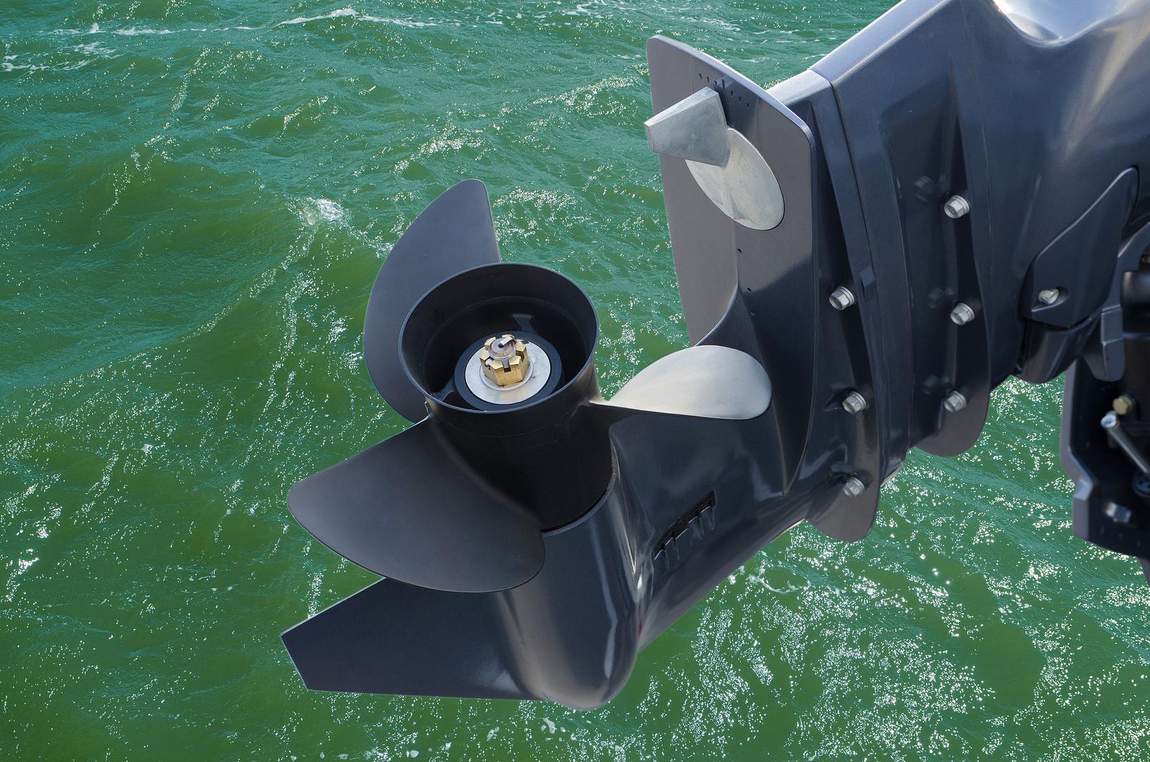 Marine service at Atlantic Yacht Haven