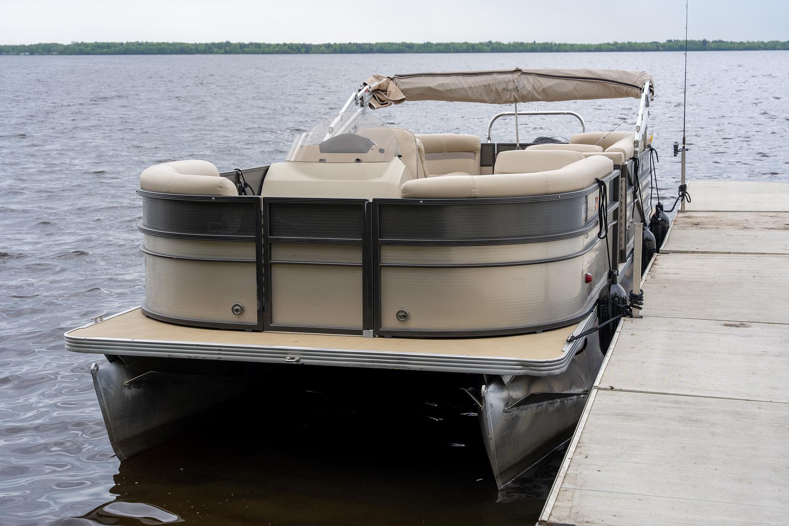 Bertha Boatworks marina and docks on the Whitefish Chain
