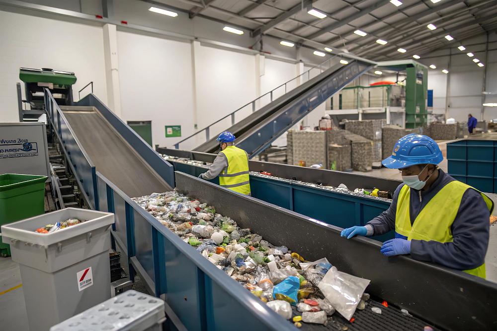 What Is Municipal Recycling And How Does It Work?