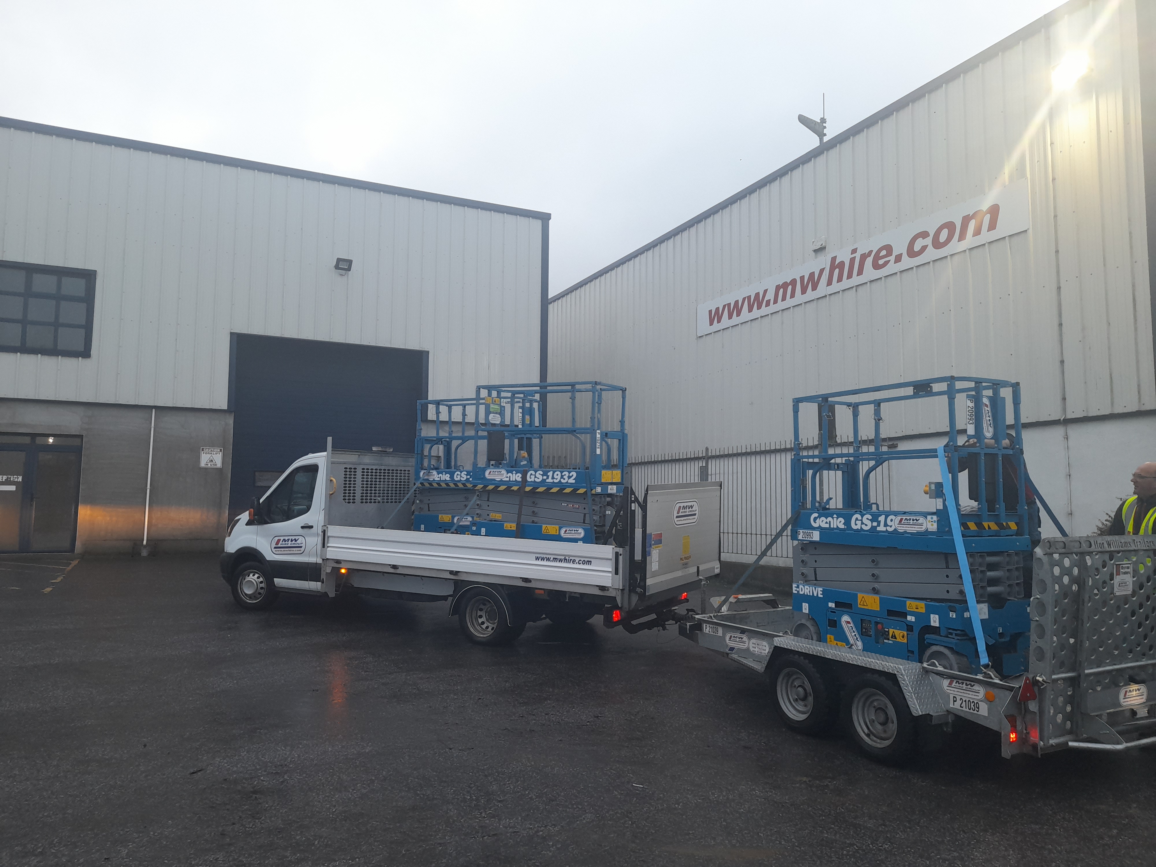 3x Genie 1932 Scissor Lifts heading on hire 