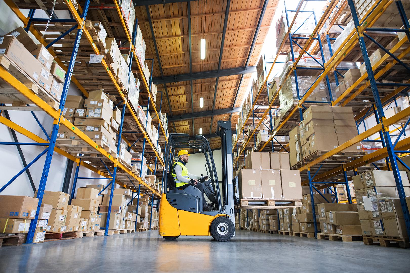 Fleet of forklifts under a recurring maintenance program
