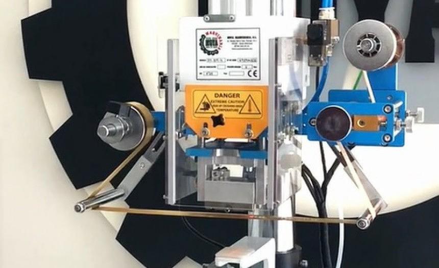 Máquina para timbrar y grabar, marca ZYAN, modelo XLM.