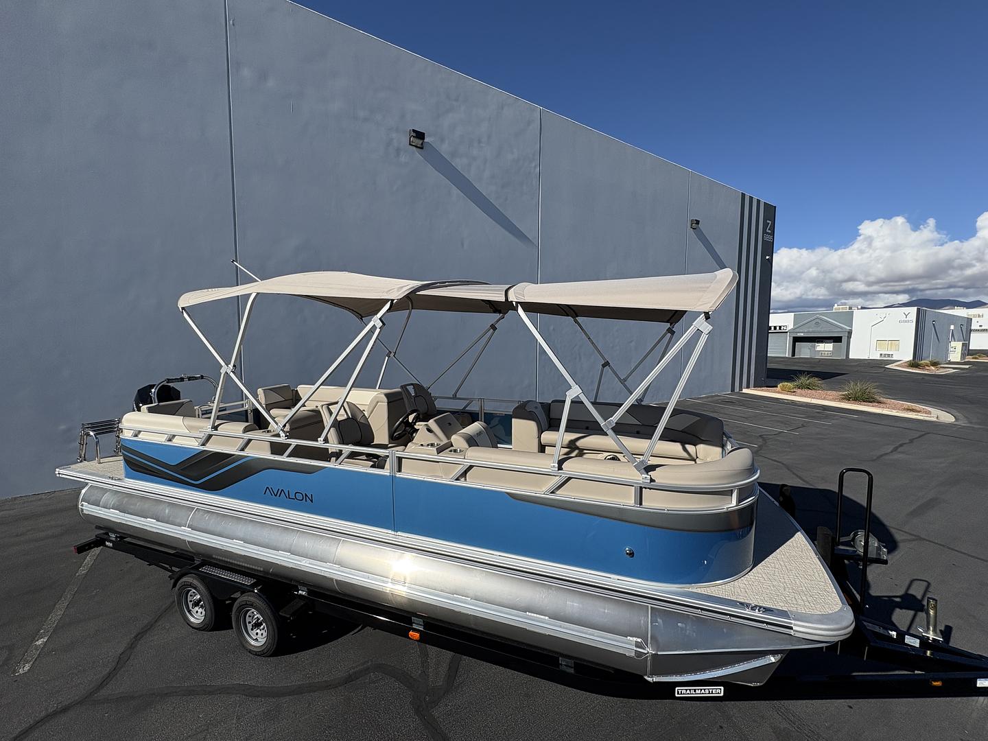 Why Pontoon Tube Thickness Matters: Choosing the Right Commercial Boat for Long-Term Performance
