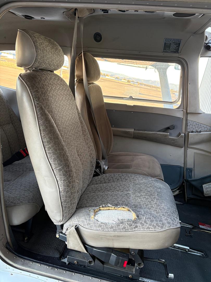 1999 Cessna 172R Skyhawk Auction