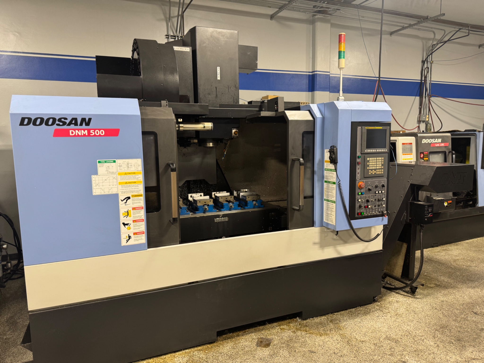 LATE MODEL DOOSAN MILLING & TURNING CNC MACHINE SHOP