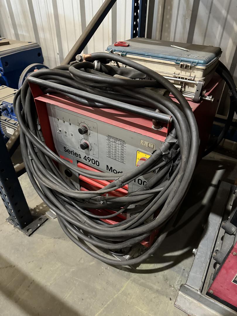 FABRICATION LIQUIDATION REDDING CA. HYD-MECH, PIRANHA, FLAT BED TRUCKS, CINCINNATI, AKS, AND MORE