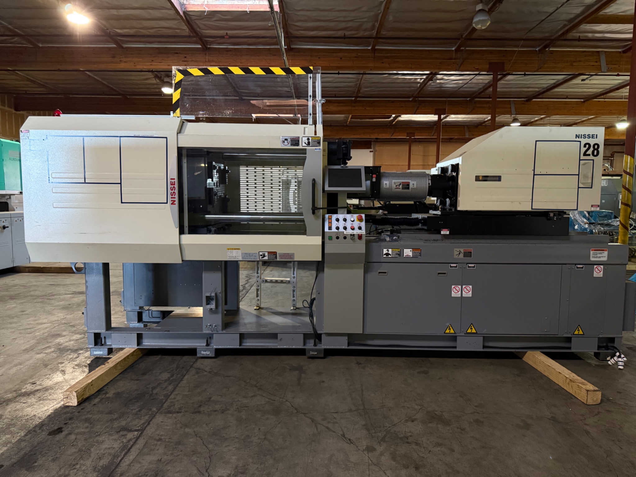 MAJOR MEDICAL PLASTIC INJECTION MOLDING EQUIPMENT