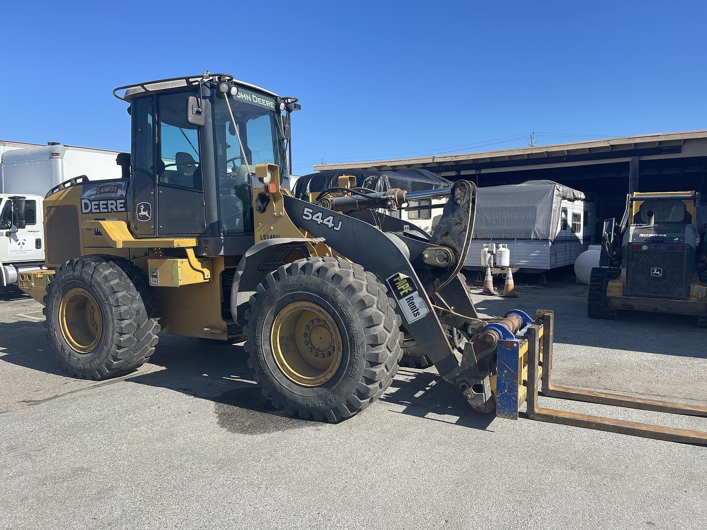 LATE MODEL JOHN DEERE & BOBCAT CONSTRUCTION EQUIPMENT AUCTION