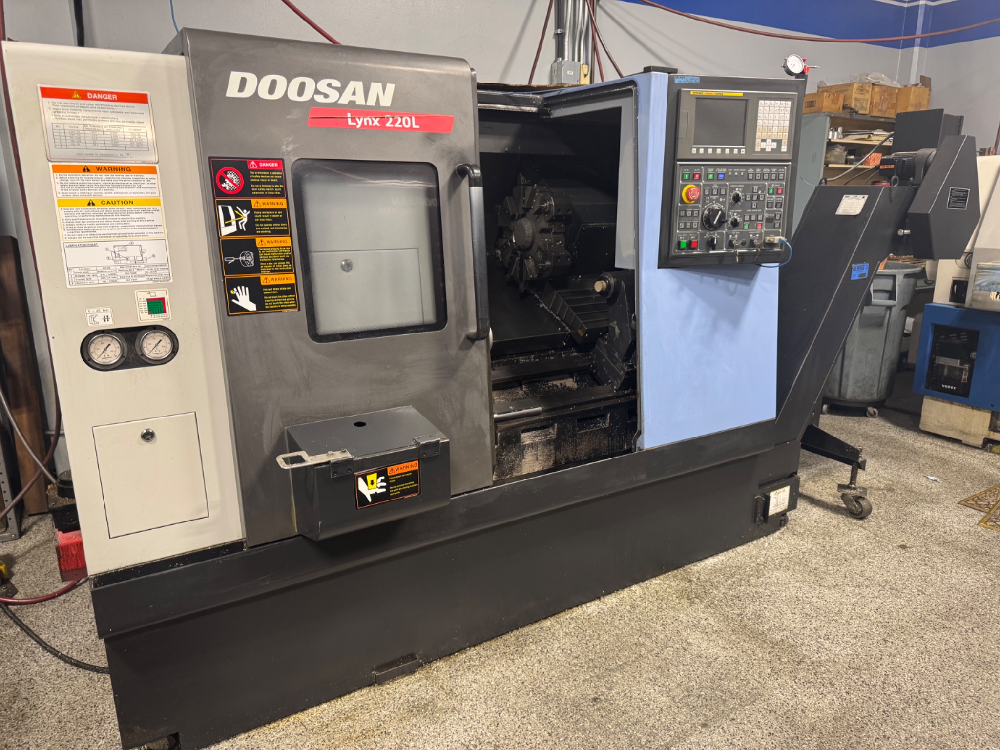 LATE MODEL DOOSAN MILLING & TURNING CNC MACHINE SHOP