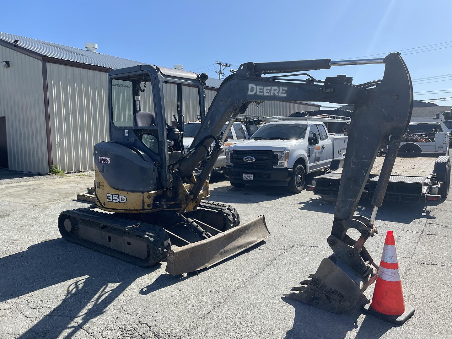 LATE MODEL JOHN DEERE & BOBCAT CONSTRUCTION EQUIPMENT AUCTION