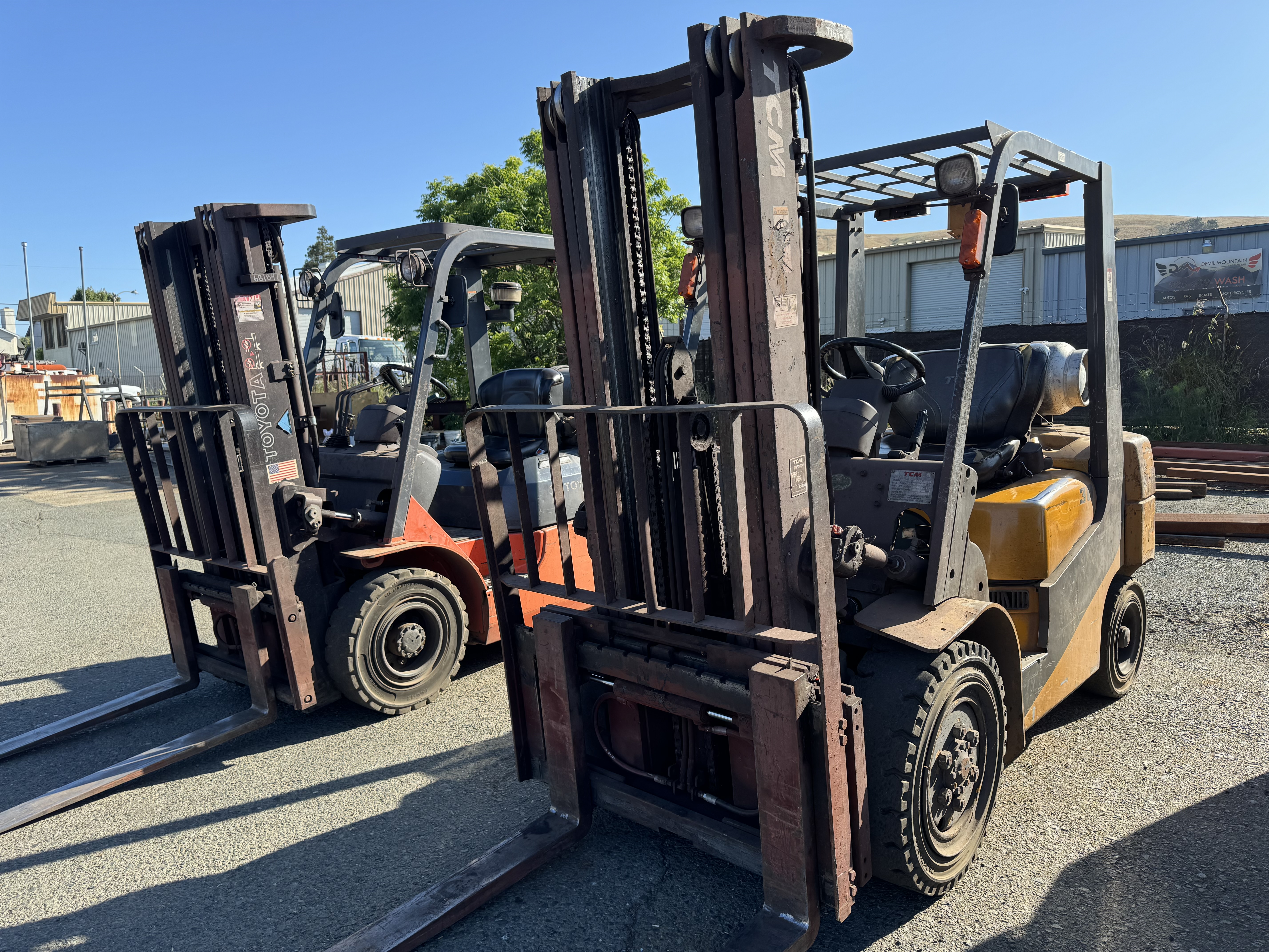 STRUCTURAL STEEL MANUFACTURING FACILITY (2021 TRUCKS, GRADALL, WELDERS, EQUIPMENT)