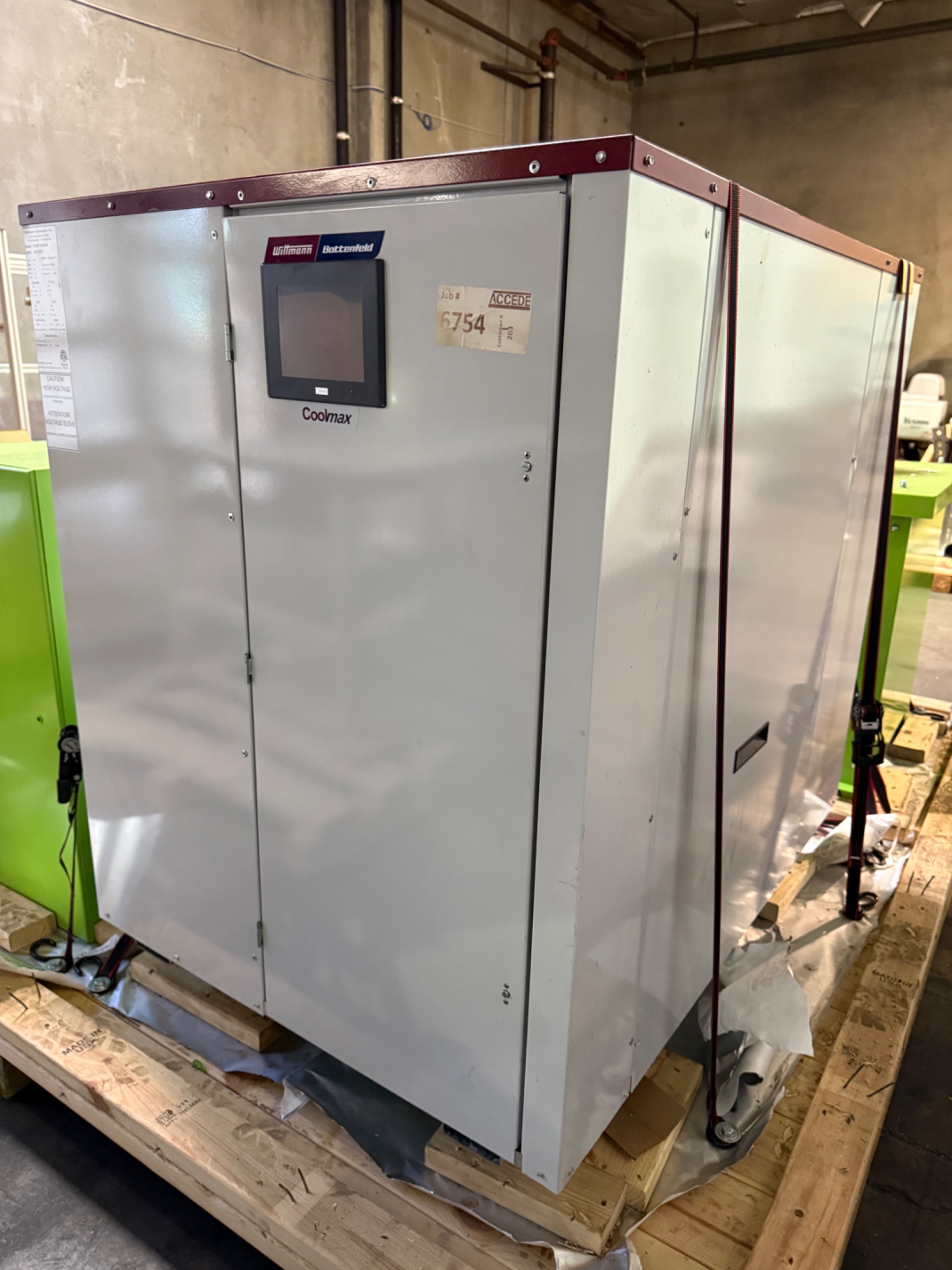 MAJOR MEDICAL PLASTIC INJECTION MOLDING EQUIPMENT