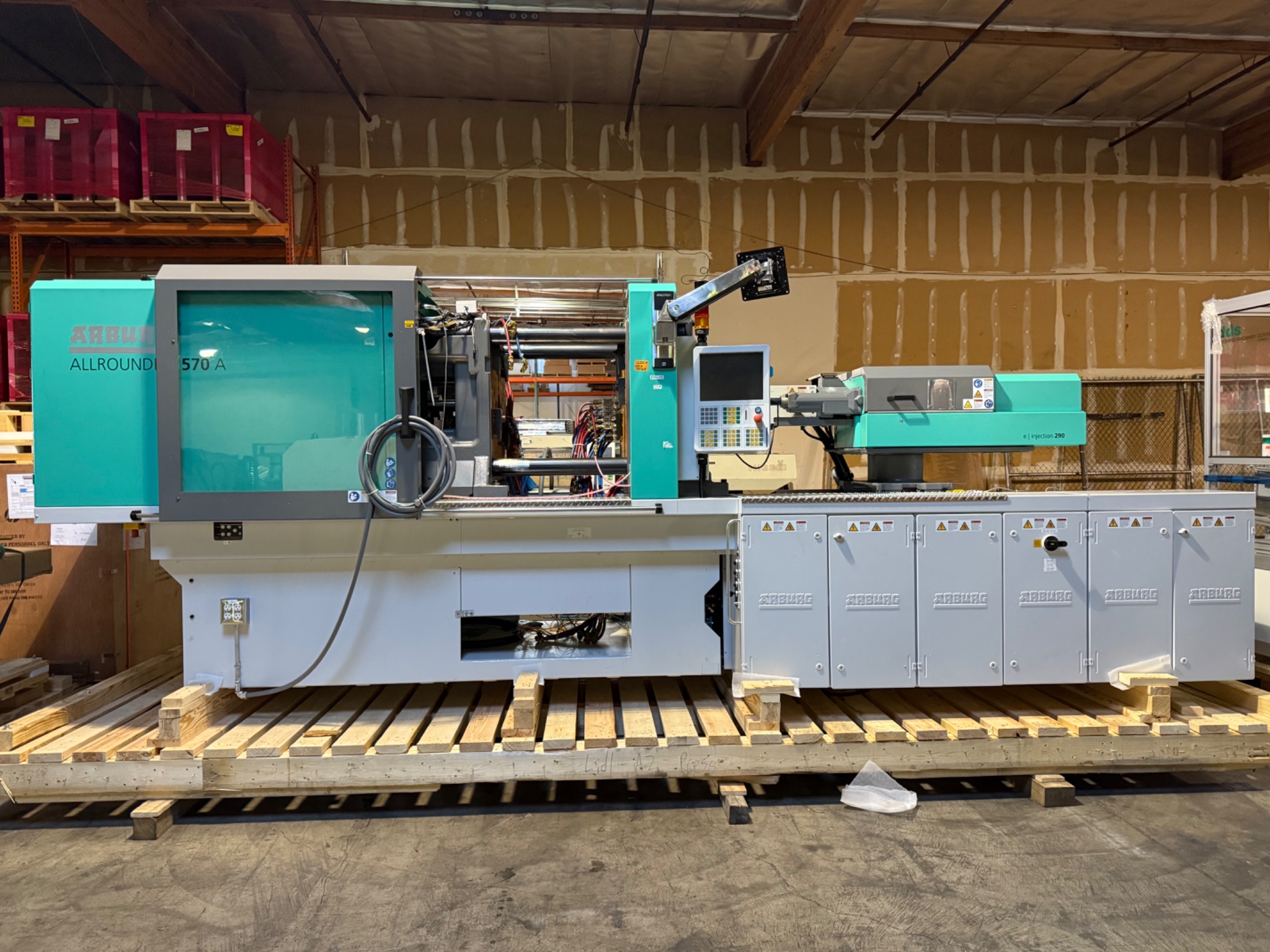 MAJOR MEDICAL PLASTIC INJECTION MOLDING EQUIPMENT