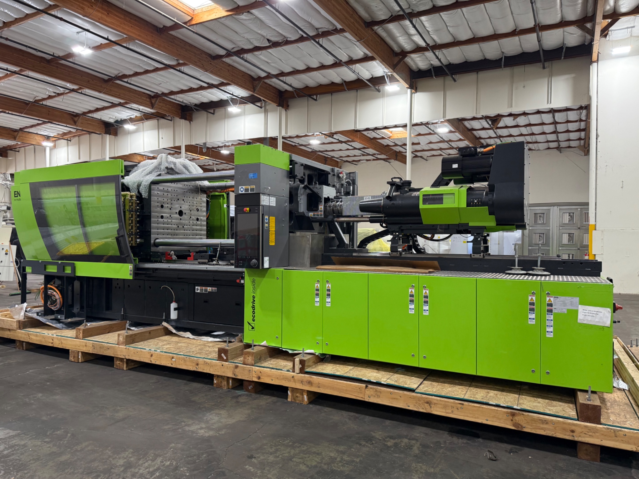 MAJOR MEDICAL PLASTIC INJECTION MOLDING EQUIPMENT 