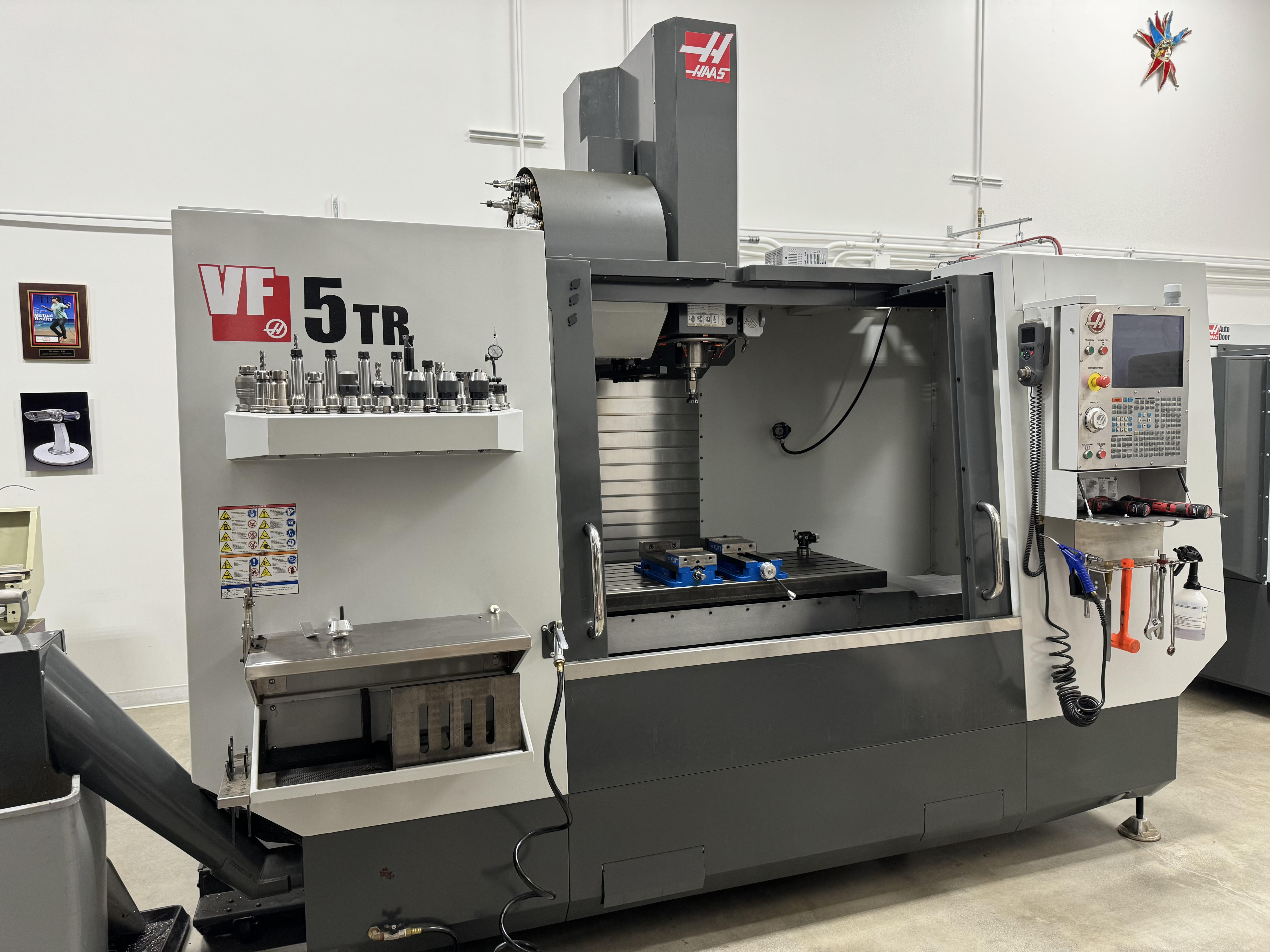 HAAS CNC PROTOTYPE SHOP! LOW HOUR CLEAN MACHINES! LATE YEARS - 2019
