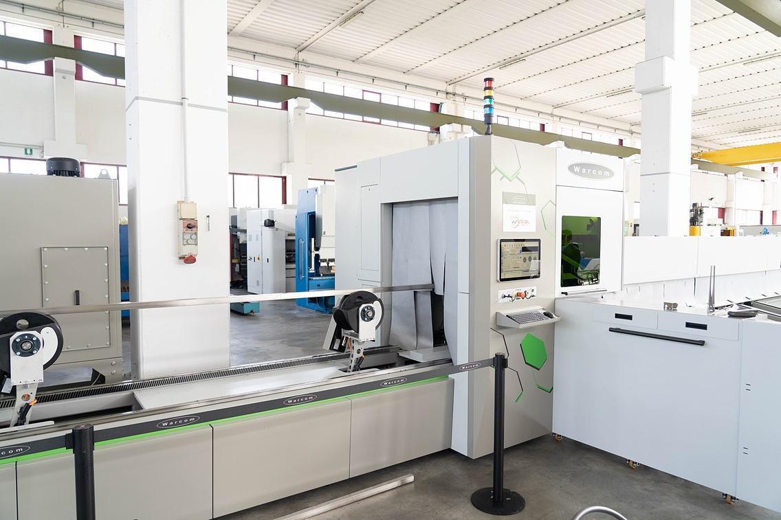 EVOLUZIONE LAMIERA 2024 Le novità da Deruta Invest & Warcom