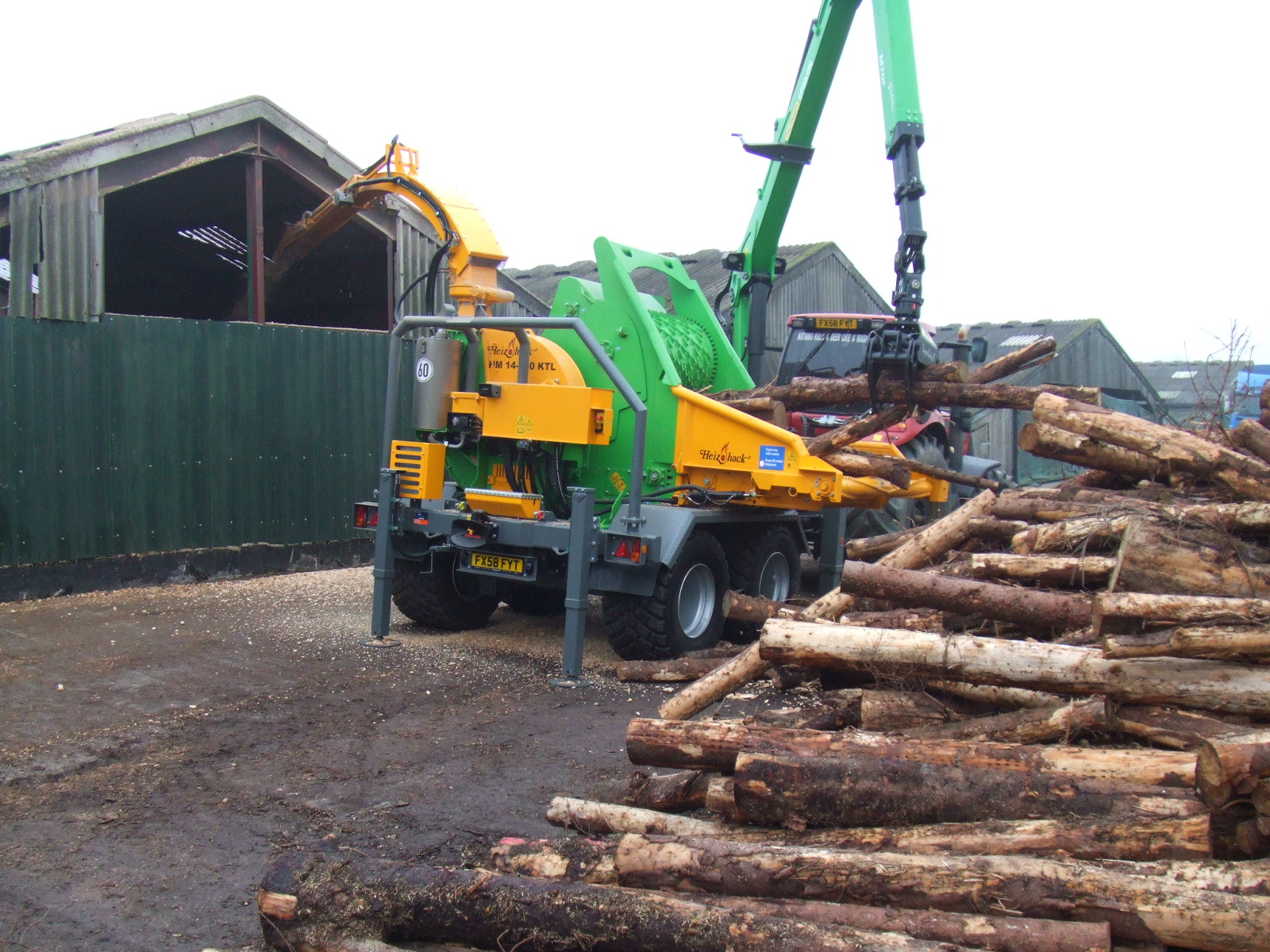THE FIRST WORKING HM14-860KTL CHIPPER IN THE COUNTRY