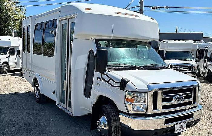 Bus Types in Huntington, NY