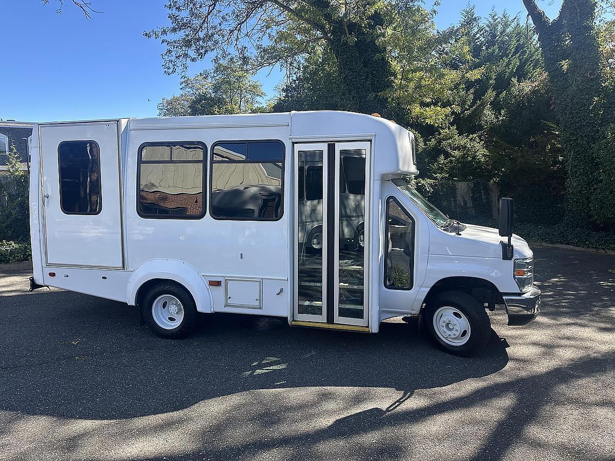 Buying a Used Shuttle Bus in New York, Delivered Anywhere