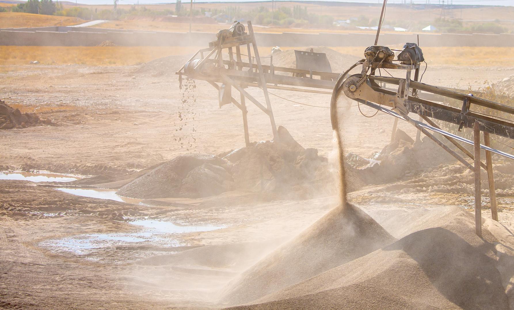 Used aggregate processing equipment at North Creek Sand