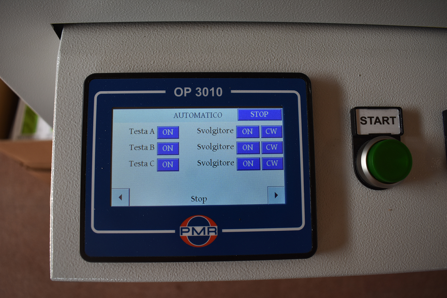 Continuous labelling machine: high speed and extreme precision