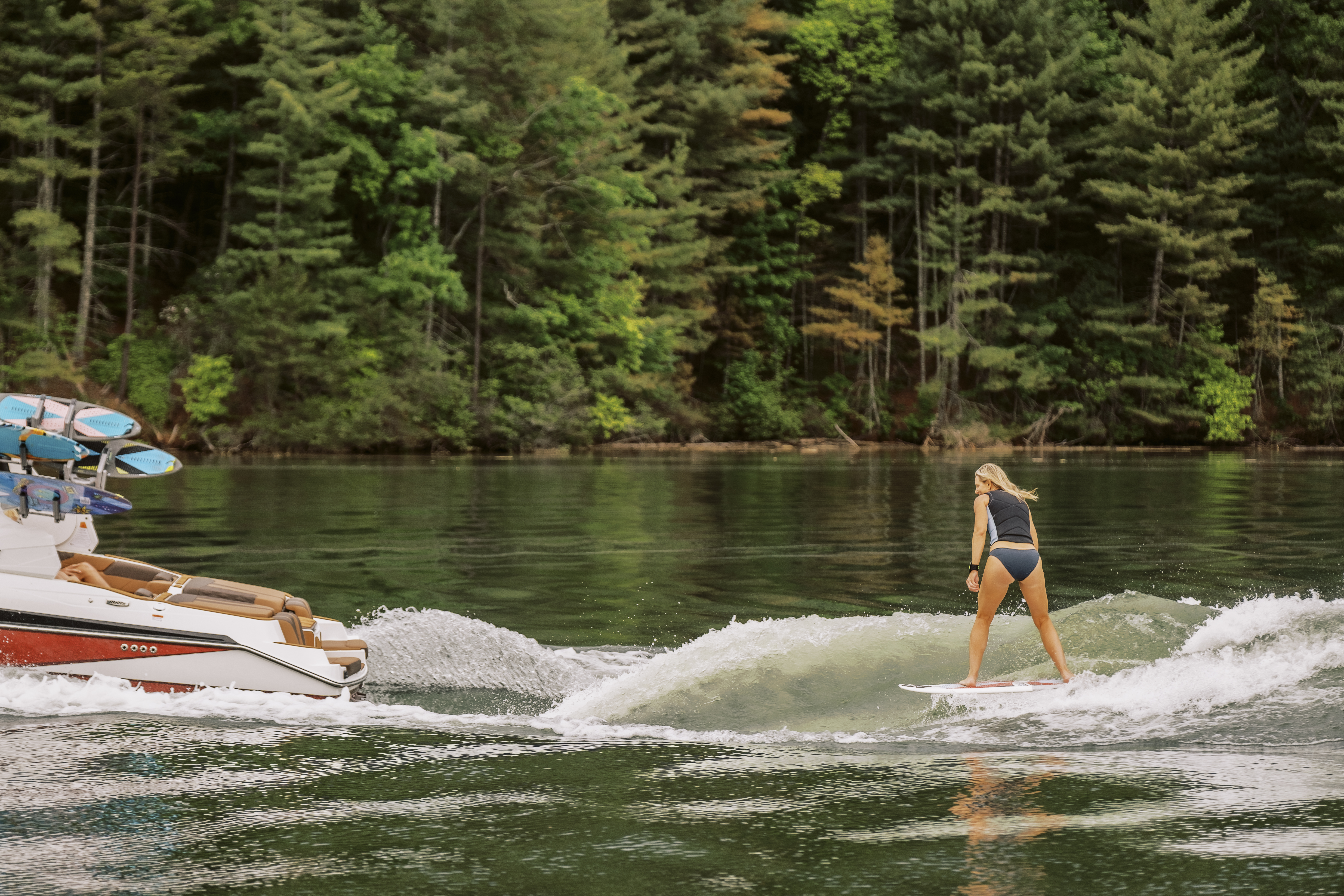 WAKESURFING 101 Big Waves. Big Fun. Better Boating.