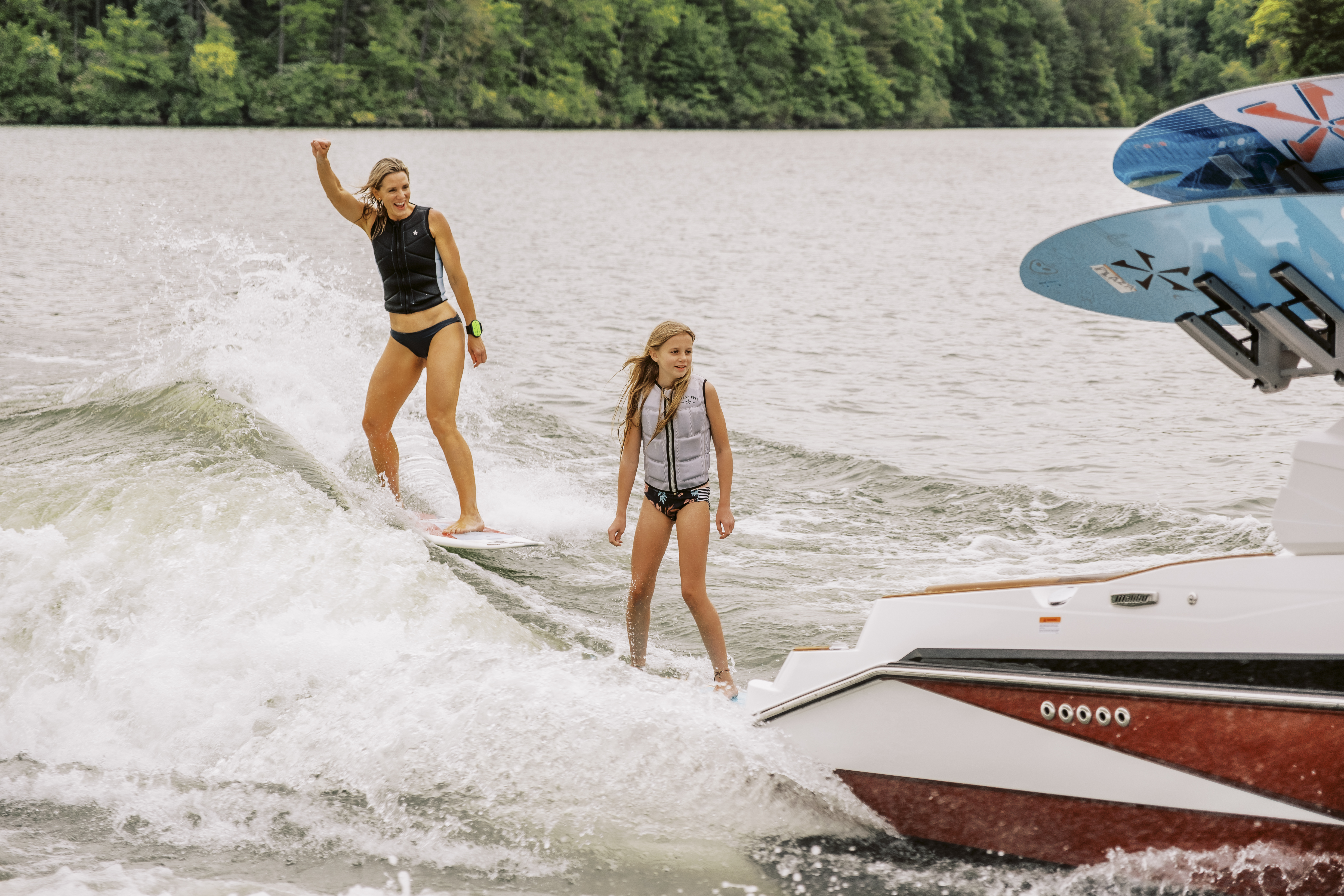 WAKESURFING 101 Big Waves. Big Fun. Better Boating.