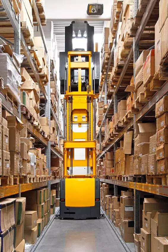 Choosing the Right Narrow-Aisle Forklift