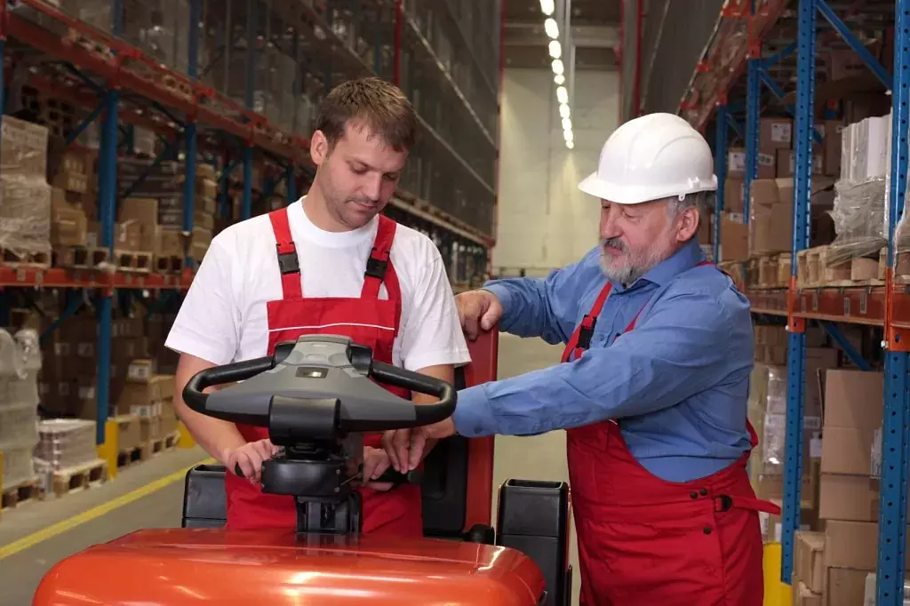 3 Innovative Forklift Training Ideas to Consider for New Forklift Operators