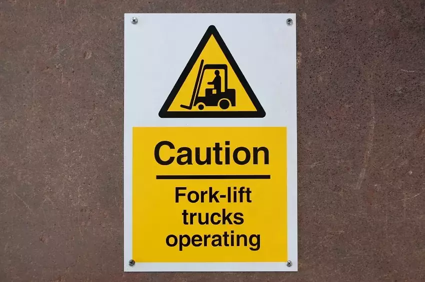 7 Popular Forklift Attachments And How to Use Them Responsibly