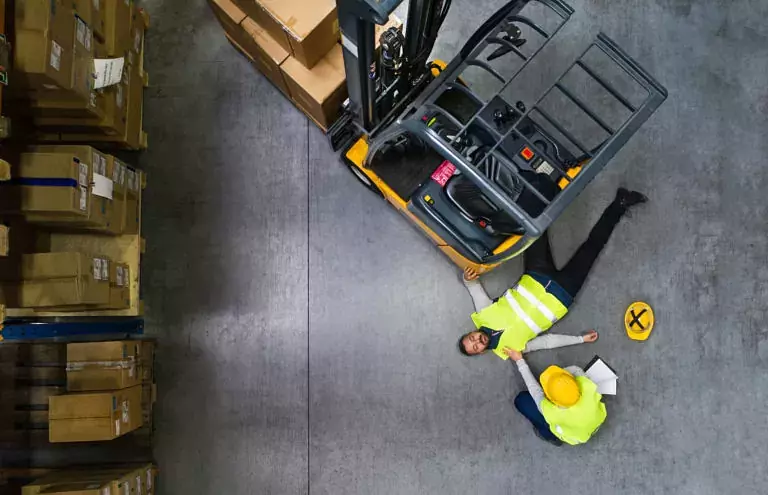 3 Ways Forklift Drivers Can Prevent Common Injuries