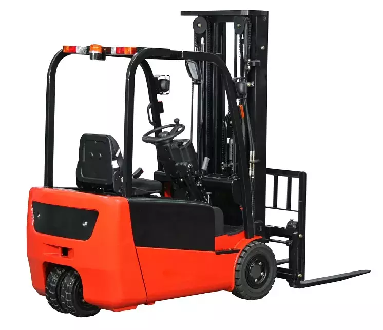 The Differences Between a 3-Wheel and 4-Wheel Forklift