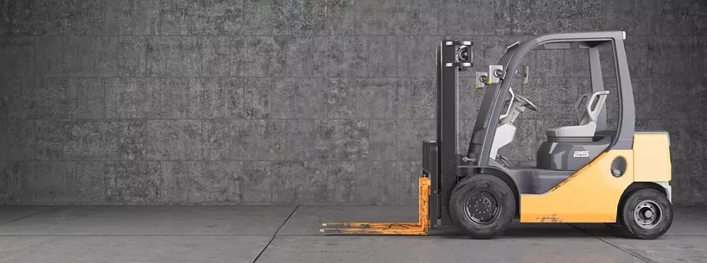 Electric vs. Gas Forklifts: Choosing the Right Truck for You