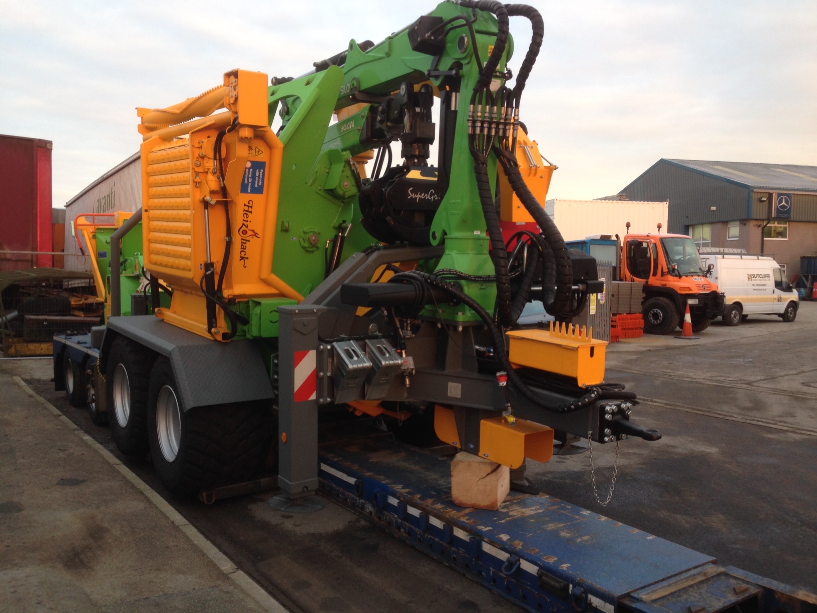 THE FIRST WORKING HM14-860KTL CHIPPER IN THE COUNTRY