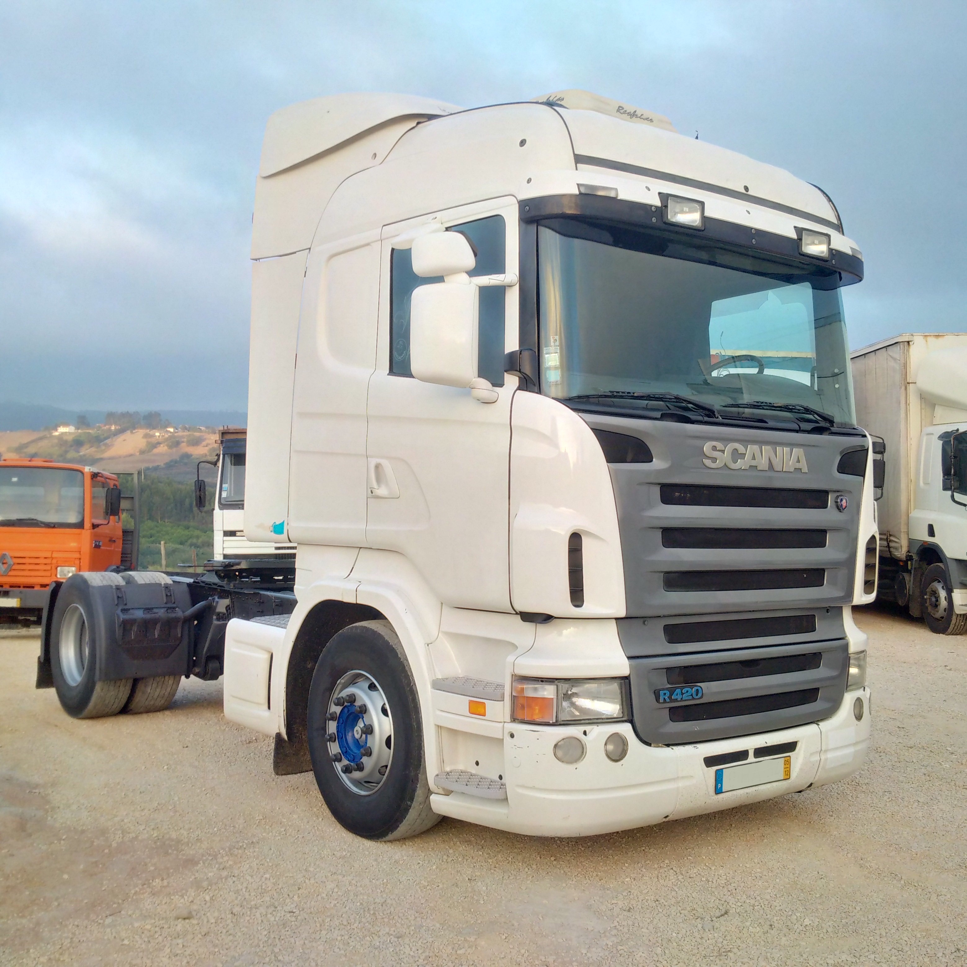 2005 Scania R420 tractor unit sold to Asuncion - Paraguay.