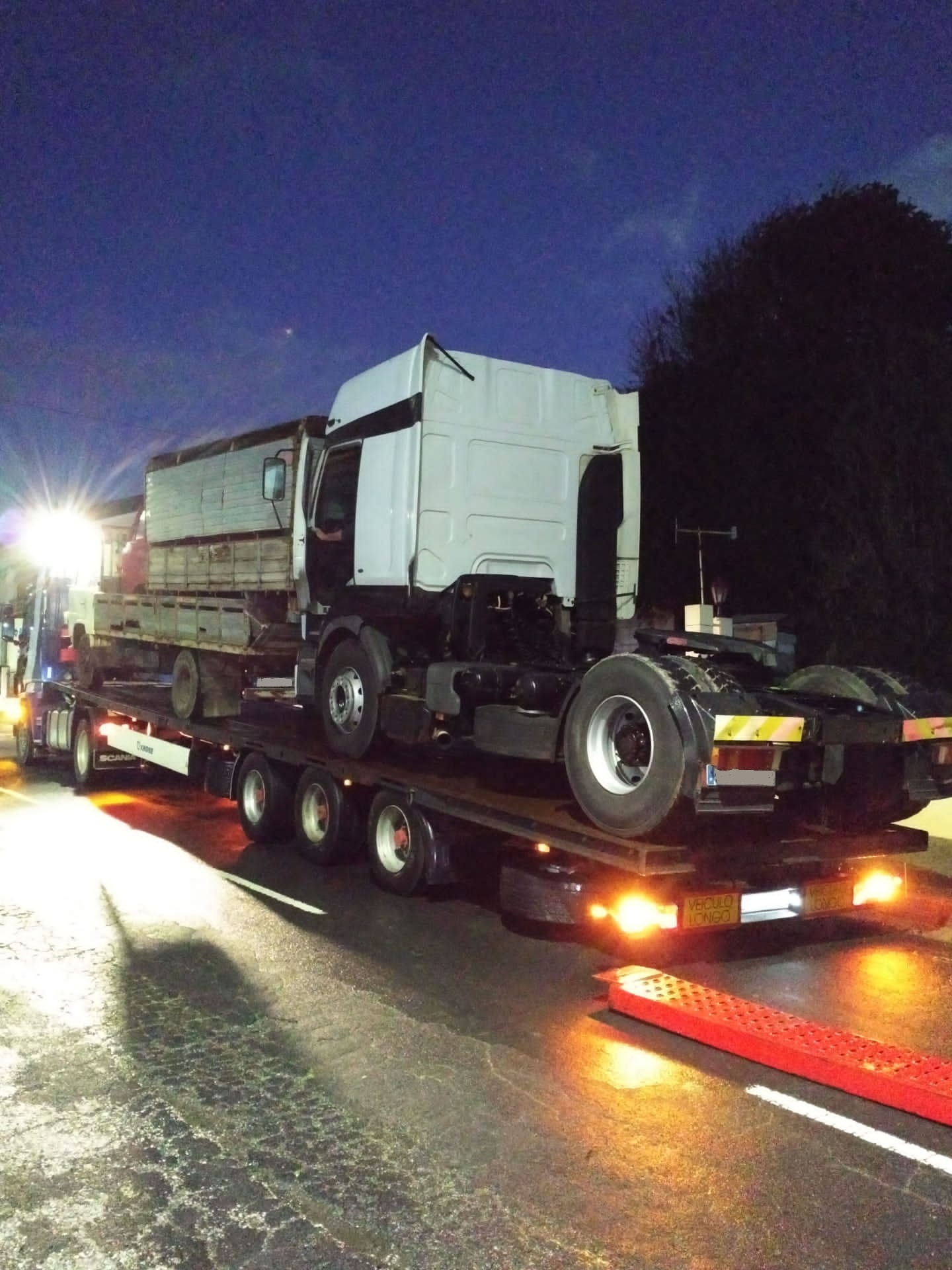 Transport & Delivery to Antwerp - Belgium. Shipping to Douala - Cameroon & Conakry - Guinea.