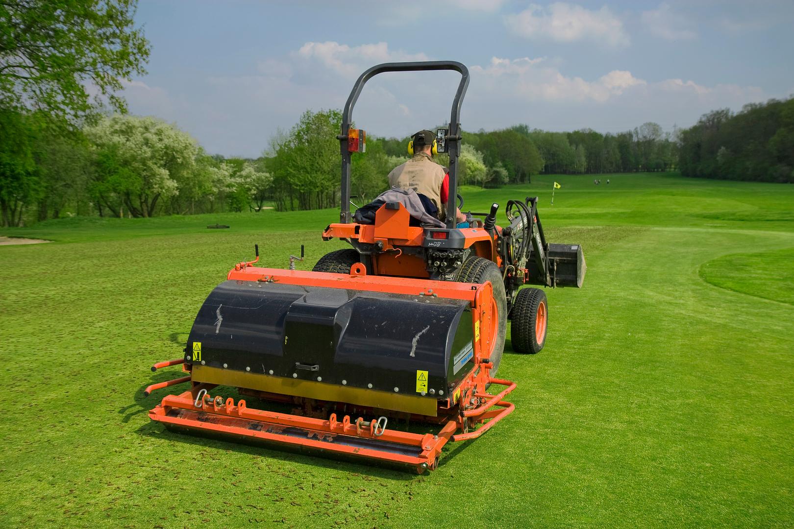 Pre-owned turf and golf equipment