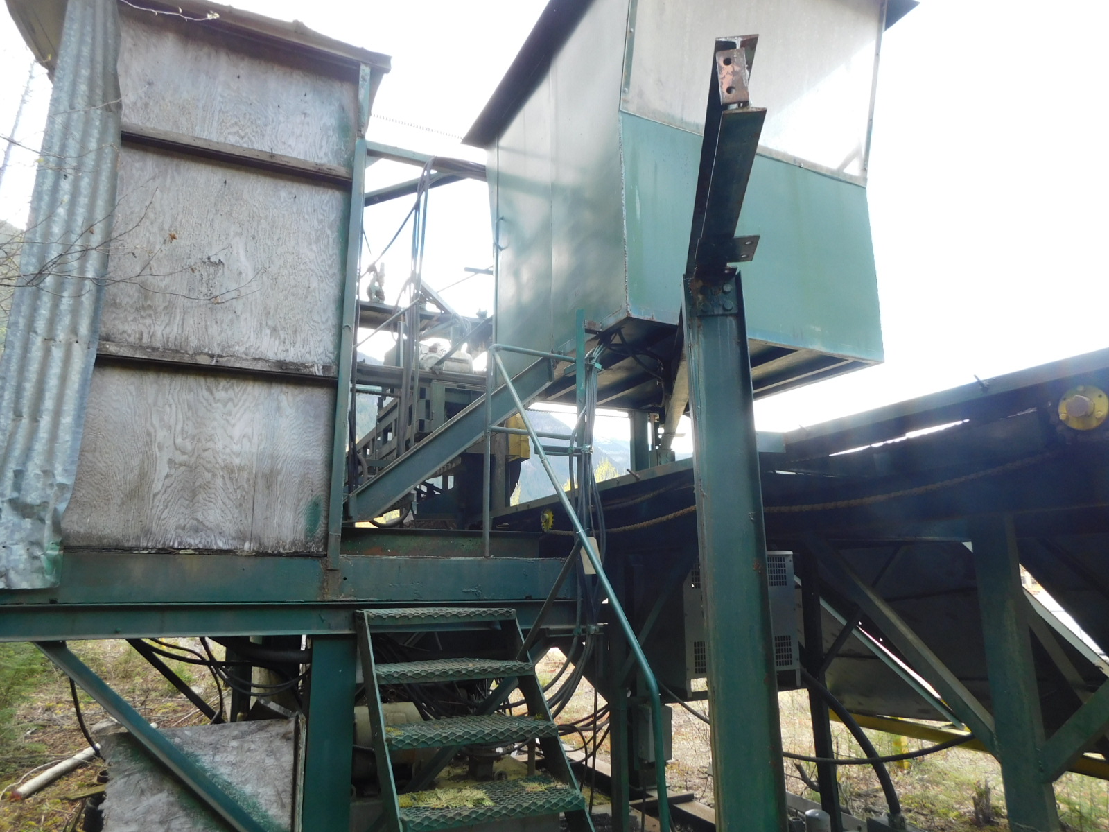 PAST Auction- Pole Peeling Mill, Log Lathe & Sawmill 