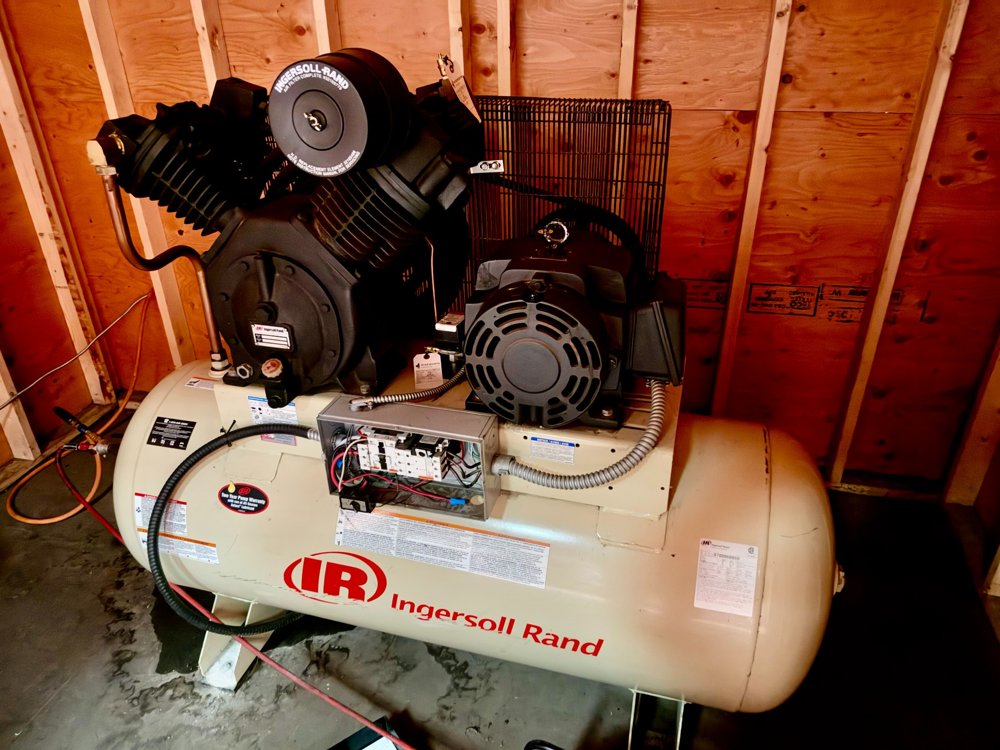 Online Auction - Barrel Planter Manufacturer 